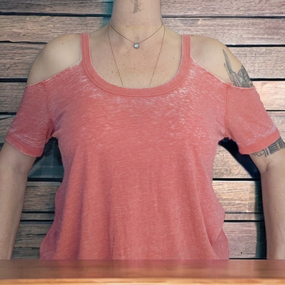*SOLD* Z Supply Cold Shoulder Sleeve Top Peach Color